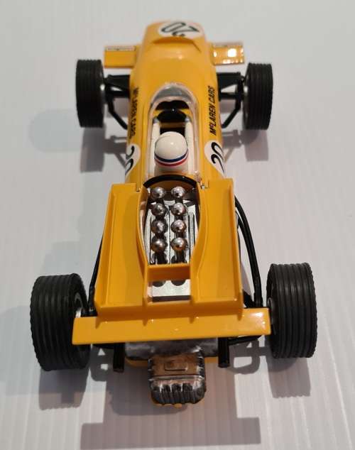 SCX Vintage McLaren M9A D.Bell 1969