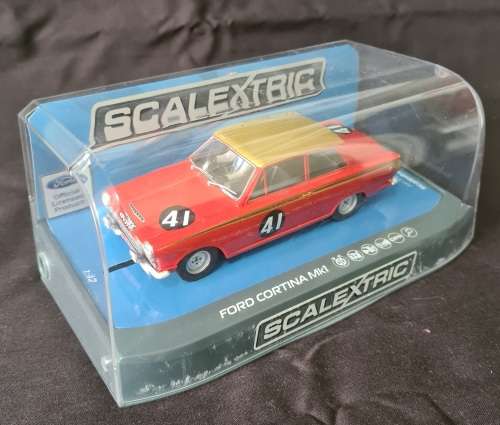 Scalextric Ford Cortina MK1
