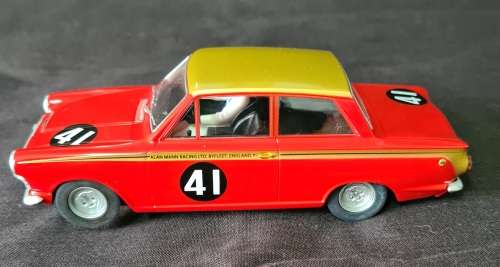 Scalextric Ford Cortina MK1