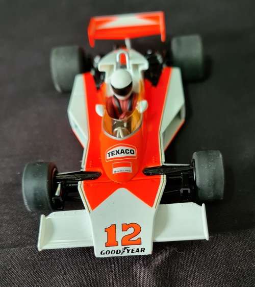 Scalextric McLaren M23