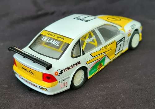 Scalextric C.2006 Opel Vectra Villamil