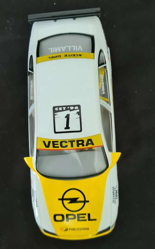 Scalextric C.2006 Opel Vectra Villamil