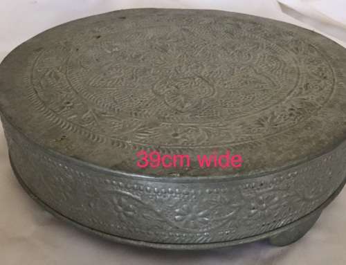 Cake stand