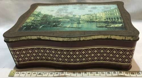 Vintage tin