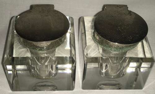 Crystal ink well