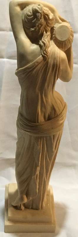 Roman goddess with urn composite figure - 40 cm