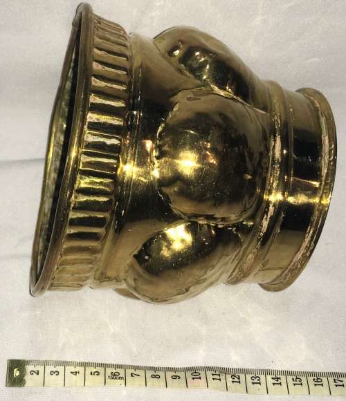 Brass planter