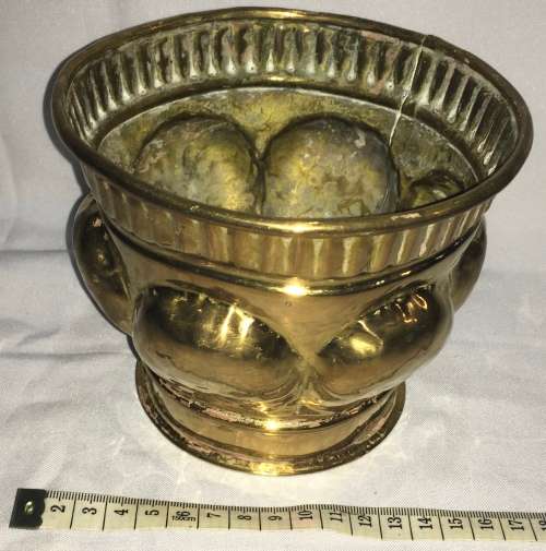 Brass planter
