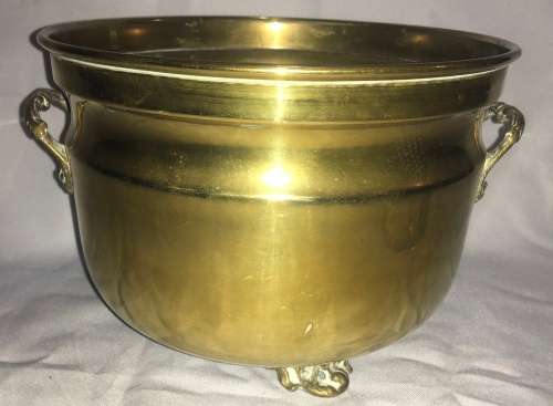 Brass planter