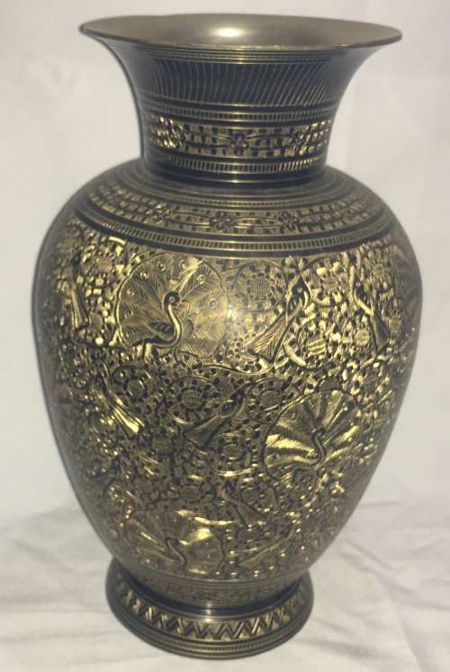 Antique Bidiri vase