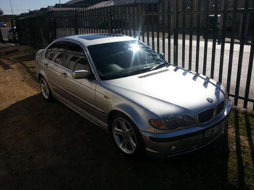 2004 BMW 330i Automatic