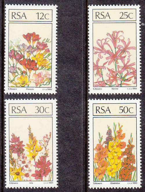 RSA SACC 592-595: 23.8.1985: SA FLORAL EMIGRANTS SET OF 4. U/MINT (**)