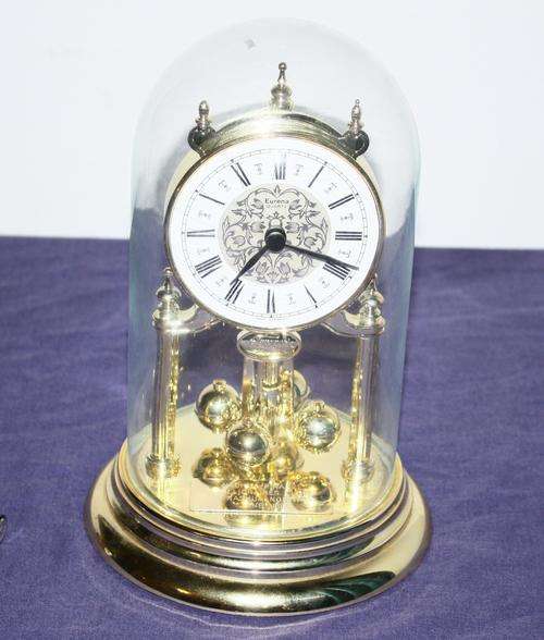 Dome Clock for display
