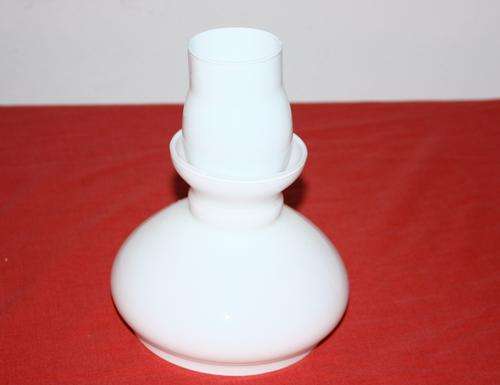 Lamp shade with chimney