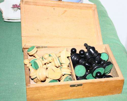 Boxed set of Wooden Chess Pieces