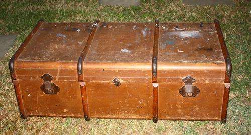 Large Vintage Trunk / Suitcase