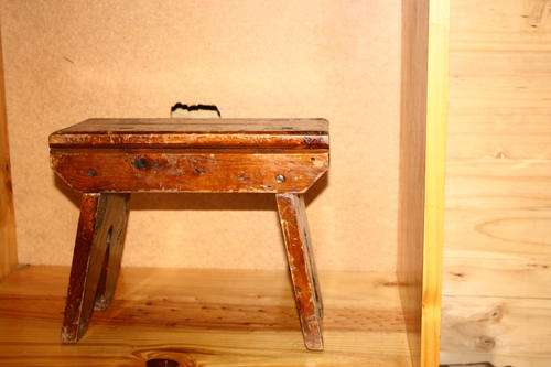 Small Wooden "Bankie"