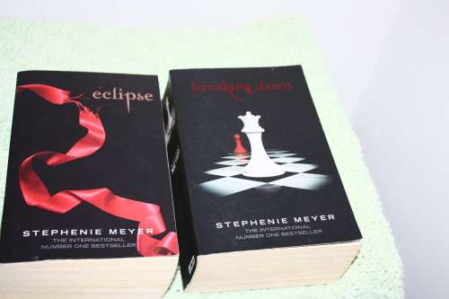 Stephanie Meyer Breaking Dawn & Eclipse