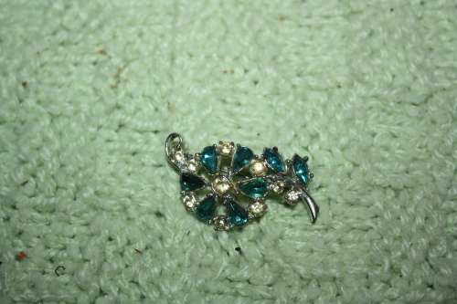 Vintage Brooch No 1