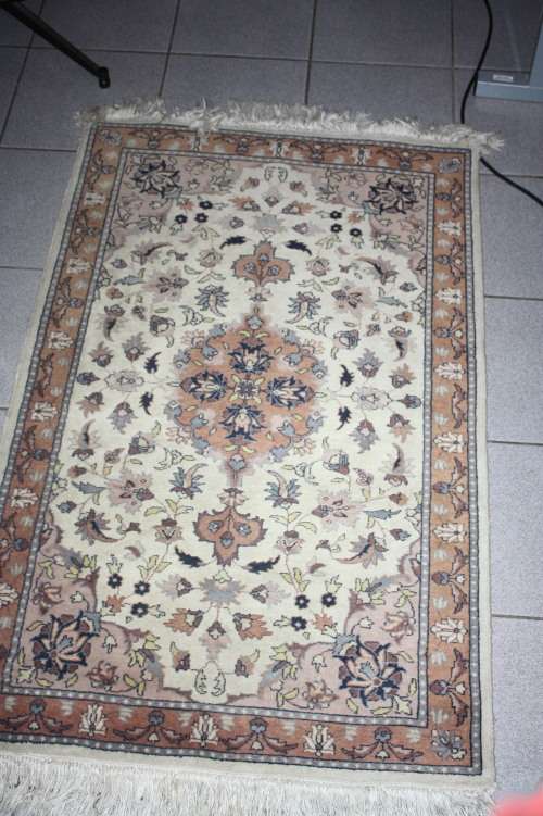 Fine Pakistan Persian Design Carpet