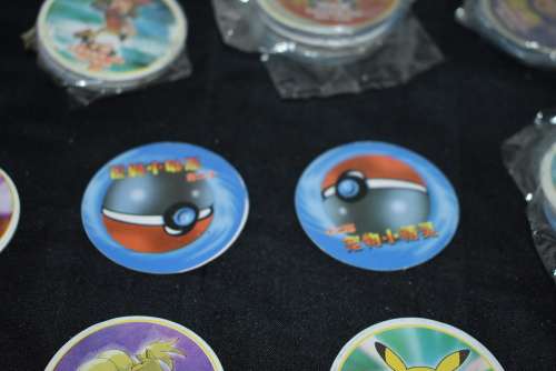 160 Bootleg Pokemon Tazo's