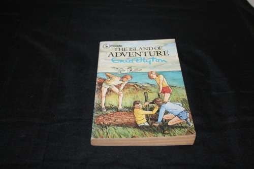 Enid Blyton The Island of Adventure
