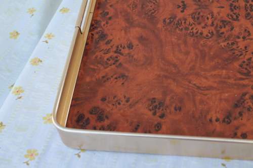 2 Metal Trays