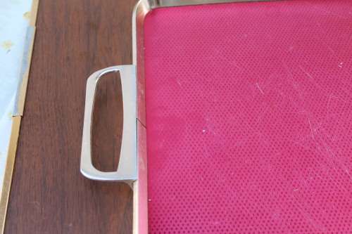 2 Metal Trays