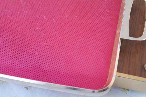 2 Metal Trays