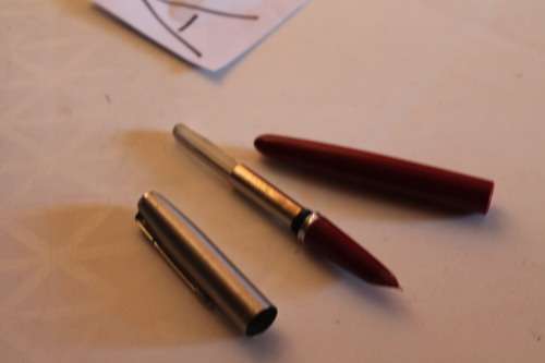 Maroon Parker Fountain Pen