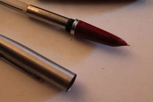Maroon Parker Fountain Pen
