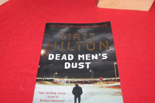 Matt Hilton Dead Dust