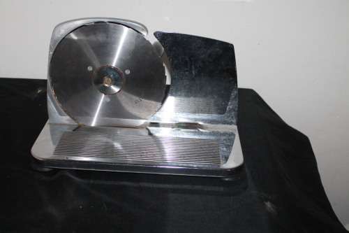 Pineware Bread Silcer