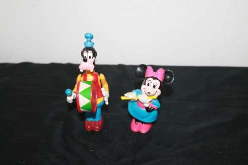 Goofy and Minnie