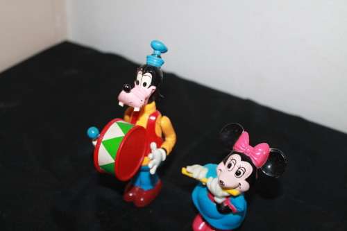 Goofy and Minnie