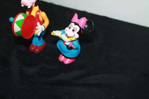 Goofy and Minnie