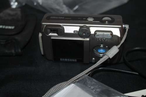 Samsung Digimax 401