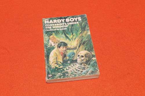 The Hardy Boys Footprints under The Window