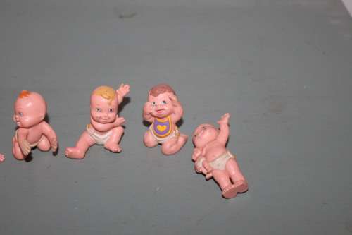 6 Magic Diaper Babies