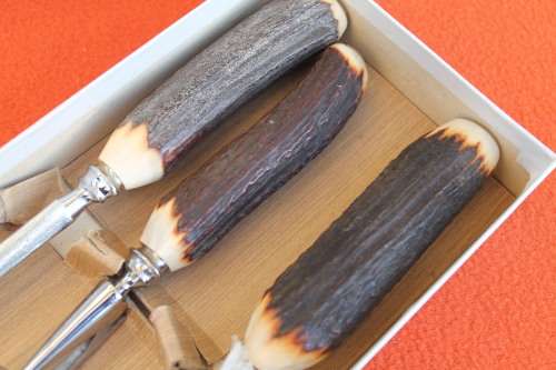 Stag Handle Carvers