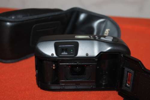 Minolta  Riva Zoom 70