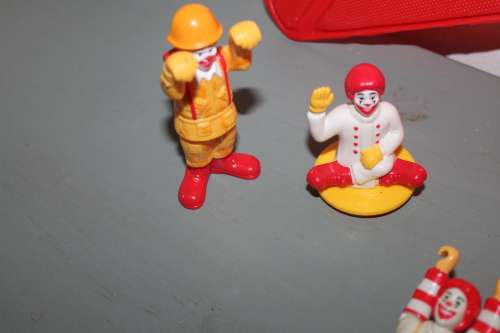 4 Macdonald Figures