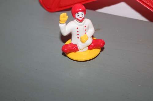 4 Macdonald Figures