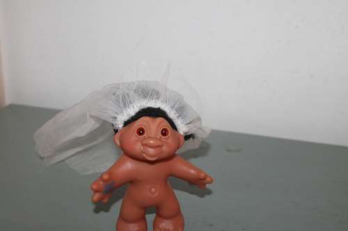 2001 Bride Troll