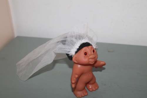 2001 Bride Troll
