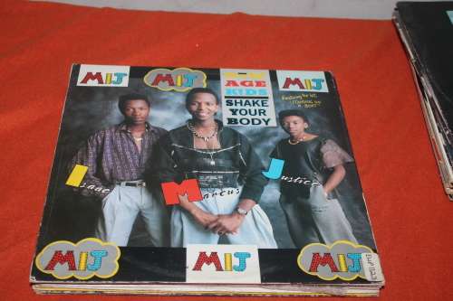 New Age Kids Shake your Body