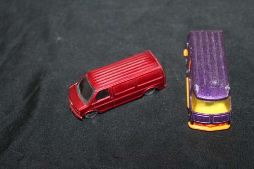 2 Pannel Van`s