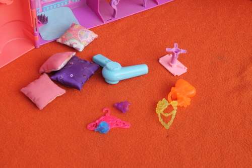 Barbie Wardrobe/house