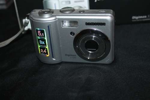Samsung Digimax S500 Boxed