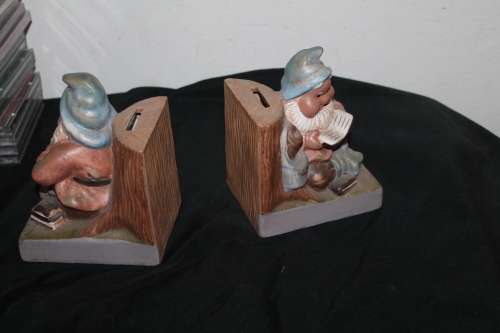 2 Money Boxes / Book Ends